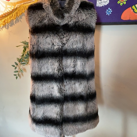 Rachel Zoe Faux Fur Vest Sz Sm - Picture 4 of 14